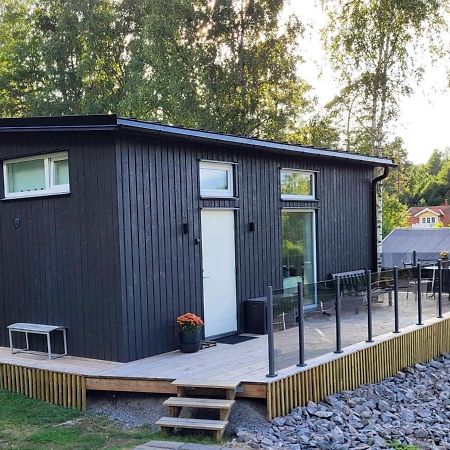 Cabin In The Woods, Close To Lake Maelaren Eskilstuna Eksteriør bilde